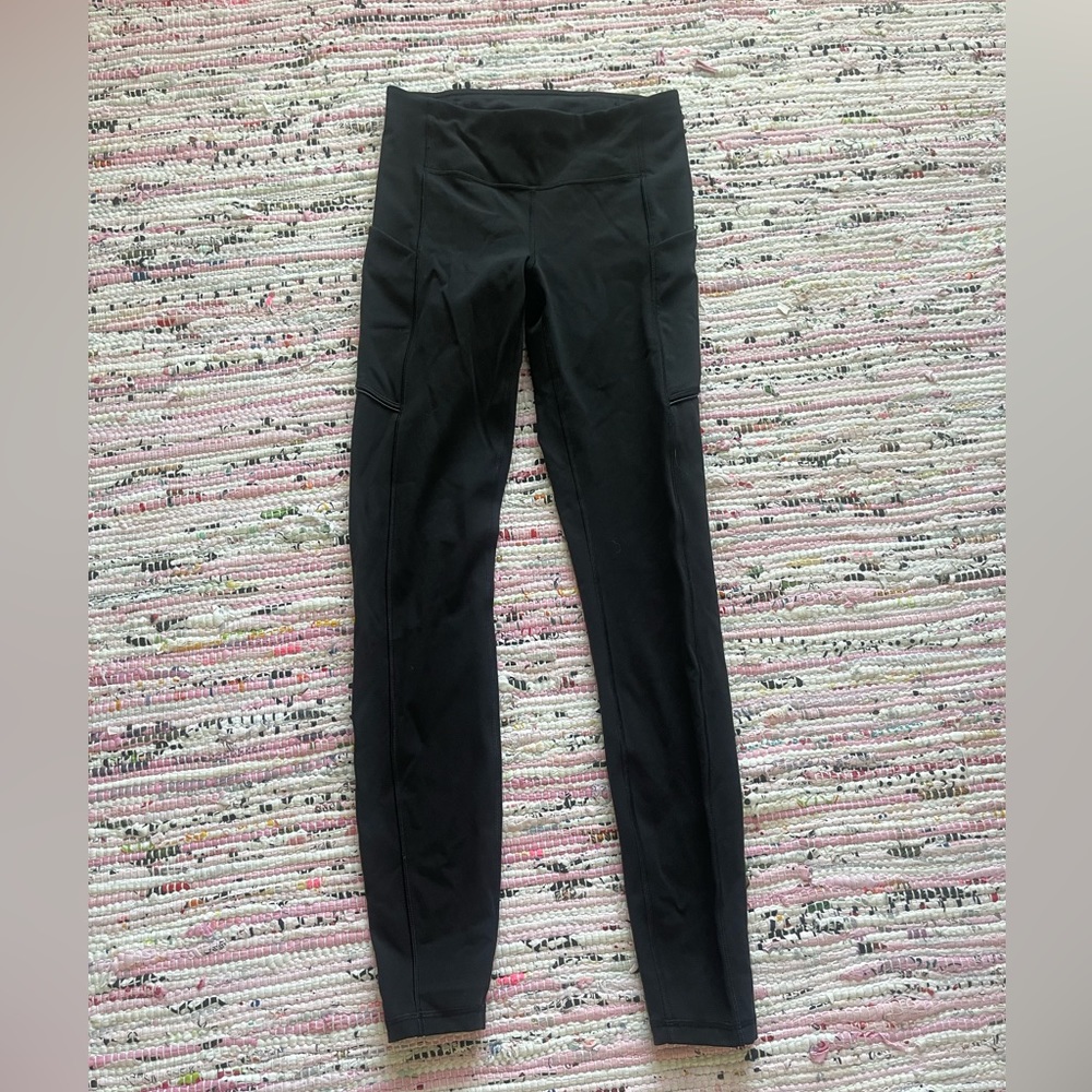 Lululemon black leggings